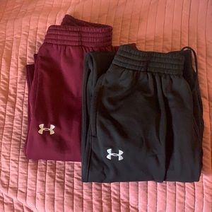 Bundle: 2 pairs under armour sweatpants